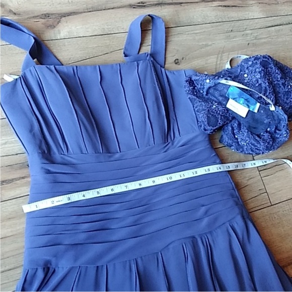 Jade By Jasmine JD3318A Formal Floor-length Gown. Size 6 - Picture 8 of 12